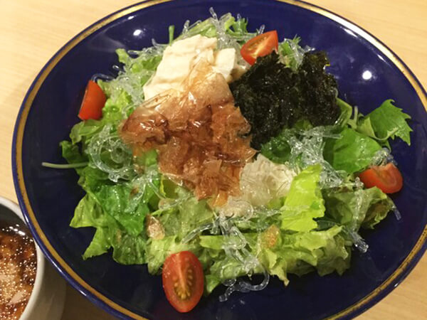 豆腐サラダ